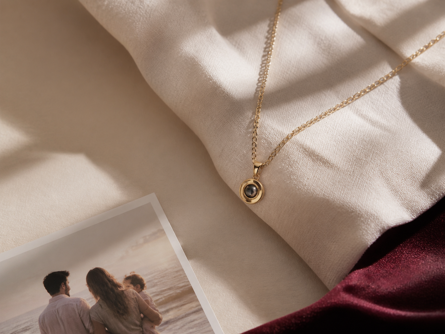 Photo Projection Necklaces – PhilU personalised photo jewellery